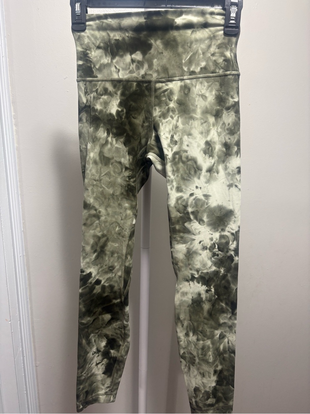 lululemon athletica Olive Tie-Dye Leggings